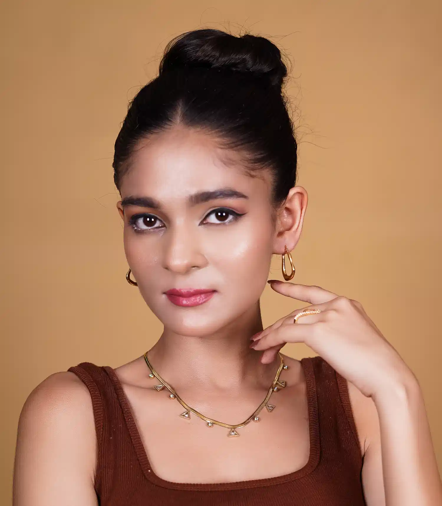 Golden Geo Charm Collar 